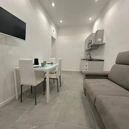 アパート Natale A Trastevere - Maison Romana ローマ